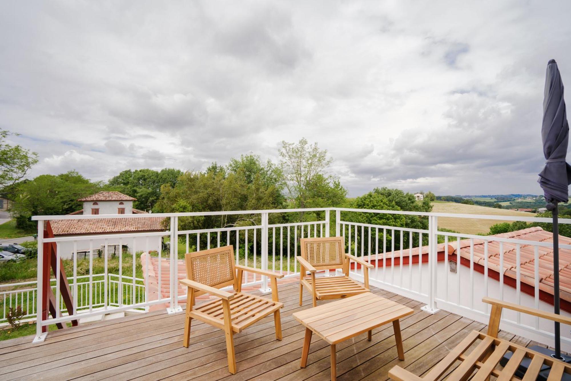 Bed & Breakfast Perbos 1556 La Bastide-Clairence Екстер'єр фото